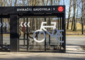 Vilniuje duris atveria daugiafunkcės dviračių saugyklos