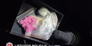 Sunaikintas narkotikų platinimo „taškas“ nelegaliame automobilių servise