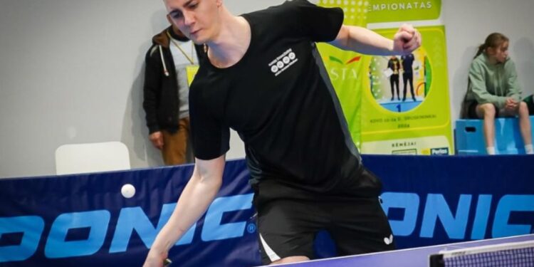 Lukas Rimkus – Lietuvos stalo teniso čempionato bronzos medalio laimėtojas