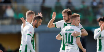 Užtikrinta pergalė kilstėjo į viršūnę