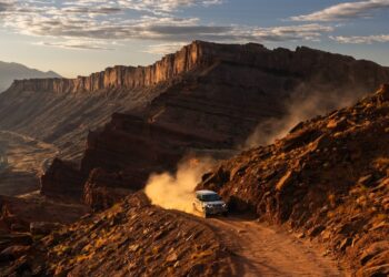 Britai pristatys galingiausią visų laikų „Defender“