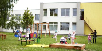 Vilniaus rajonas toliau sprendžia darželių trūkumą – praplės 3 įstaigas