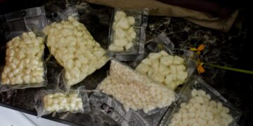 Pareigūnų rankose – didelis kiekis „kristalų“