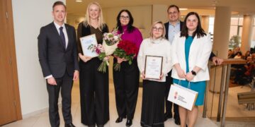 Zujūnų bendruomenei – respublikinis įvertinimas už glaudų bendradarbiavimą su mokykla