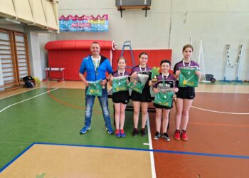 Mickūnų gimnazija – antra šalyje