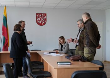 Pradedama kova su Bukiškio gyvenvietės teritorijoje aktyviai besiveisiančiais šliužais