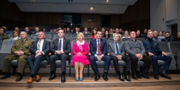 Po renovacijos oficialiai atidarytas Nemenčinės kultūros centras