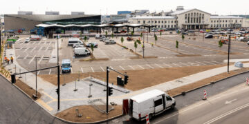 Svarbūs pokyčiai: nuo pirmadienio atidaroma rekonstruota aikštelė trumpiems automobilių sustojimams