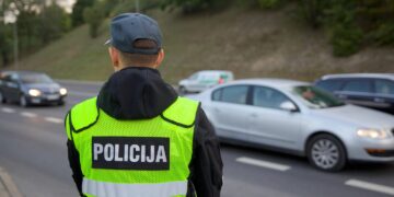 Naujiems policininkams skiriama po 10 tūkst. eur: darbą pradėjo jau beveik 20 pareigūnų