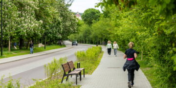 Baigta atnaujinti Neries krantinės atkarpa nuo Šilo tilto iki brolių Vileišių skvero