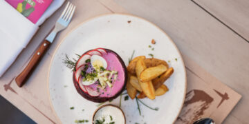 Brolių latvių Vilniuje lauks 1000 šaltibarščių porcijų
