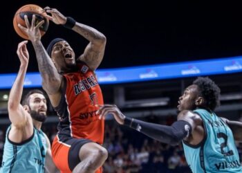 R. Sulaimono šou atlaikęs „Rytas“ pusfinalyje išsiveržė į priekį