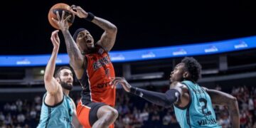 R. Sulaimono šou atlaikęs „Rytas“ pusfinalyje išsiveržė į priekį