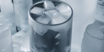 Inovacija „Vilniaus vandenyse“: vandentiekiu keliavo ledo luitai