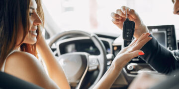 10 naujų sukčiavimo būdų, kaip apgauti naudotų automobilių pirkėjus