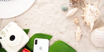 Lietuvoje siautėjant karščio bangai saugokite ne tik save, bet ir telefoną