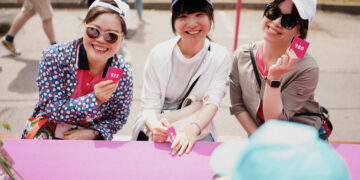 Prie ilgiausio rožinės sriubos stalo susėdo 1 200 svečių