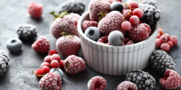 Kaip teisingai užšaldyti ir pasiruošti žiemai surinktas uogas?