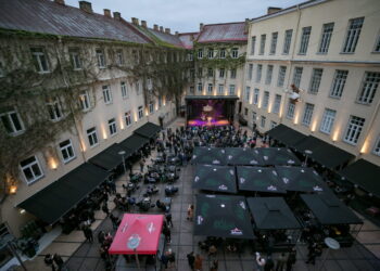 „Vasaros terasoje“ – tiesioginės šimtmečio Dainų šventės renginių transliacijos