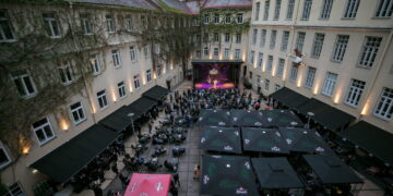 „Vasaros terasoje“ – tiesioginės šimtmečio Dainų šventės renginių transliacijos