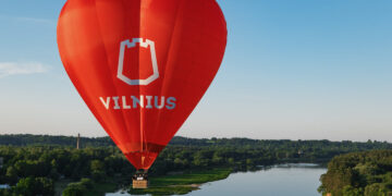 Oro balionas – širdis reklamuos Vilnių