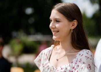 Teatro projektas „Kalbantys jausmai“ – jaunimo emocijos virstančios poezija