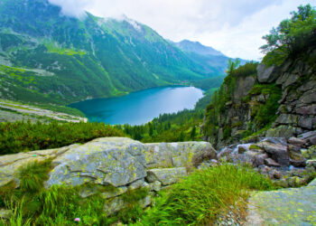 Apleistas kalėjimas, kino stotelė ir koplyčia po žeme – įdomios kelionių kryptys šalia Lietuvos