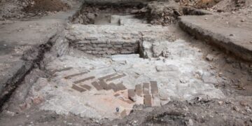 Vyksta ekskursijos po Vilniaus Didžiosios sinagogos archeologinius kasinėjimus