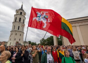 Rytoj visame pasaulyje nuskambės Tautiška giesmė