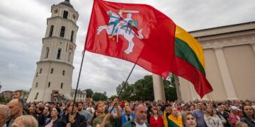 Rytoj visame pasaulyje nuskambės Tautiška giesmė