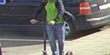 Ieškomas paspirtuką pavogęs asmuo