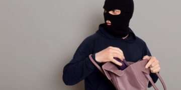 Vilniuje iš žmonių pavogtos banko kortelės