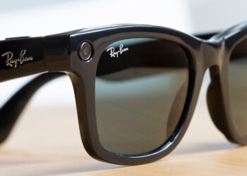 Išmanieji „Ray-Ban Meta“ akiniai