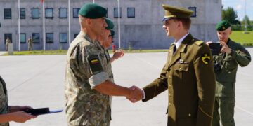 Kunigaikščio Vaidoto pėstininkų batalione įvyko iškilminga vadų pasikeitimo ceremonija