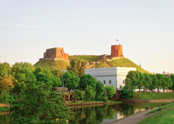 Ant Gedimino kalno šlaito atsiras garsaus prancūzų menininko kūrinys