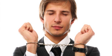 Už finansinį sukčiavimą vilnietis suimtas 3 mėnesiams