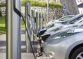Pasaulinės elektromobilių dienos proga skelbiama apie naujas įkrovimo stoteles