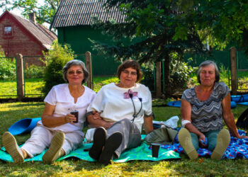 Senjorai kviečiami į piknikus – išlydėti vasarą bei kurti bendrystę