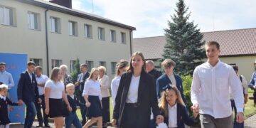 Šalčininkų rajono švietimo bendruomenė švenčia mokslo metų pradžią