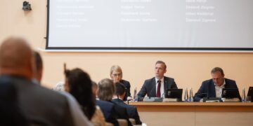 „Kailis ant kilimo: (ne) nepaprastos kasdienybės akimirkos“ – paroda pasaulinės gyvūnų globos dienos proga