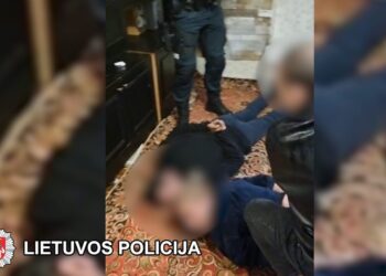 Kova su narkotikais Markučiuose tęsiasi – sulaikė du asmenys, įtariami narkotikų platinimu (video)