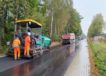 Toliau intensyviai tvarkomi Vilniaus rajono keliai ir gatvės