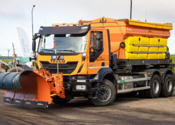 Vilniaus rajonas ruošiasi žiemai: pasirašomos kelių priežiūros sutartys