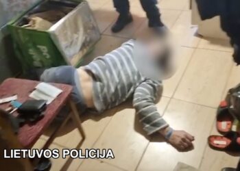 Dar vienas smūgis narkotikų platintojams Markučiuose: sulaikyti 4 asmenys