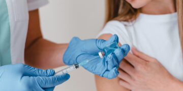 Atskleidžia faktus, kodėl turėtumėte nuo gripo skiepytis kasmet