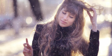 Orai vėsta: kada laikas pradėti dėvėti kepurę ir kaip saugoti plaukus?