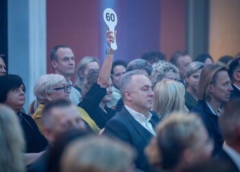 „Stiprūs kartu“ aukcione Ukrainai surinkta apie 110 tūkst. Eur.