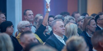 „Stiprūs kartu“ aukcione Ukrainai surinkta apie 110 tūkst. Eur.