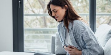 Virškinimo problemos atvėsus orams: atskleidė faktą, nepalankų patiriantiems daug streso