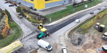 Vilniaus rajone gyventojus toliau džiugina „šviežiai iškeptos“ asfaltuotos gatvės ir keliai